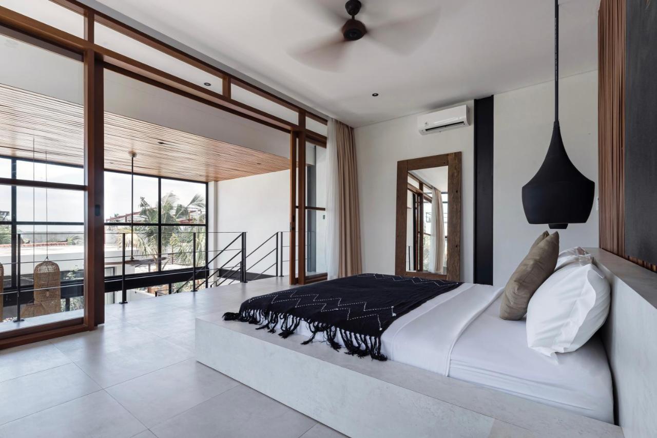 Baliwood Villas - Ocean View Canggu Екстериор снимка